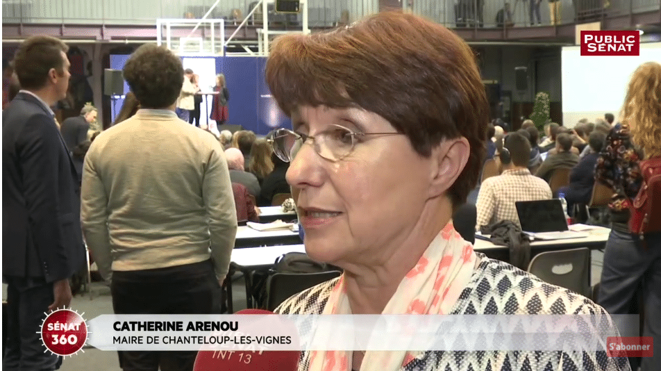 Rapport Borloo - Catherine Arenou, maire de Chanteloup-les-Vignes, s'exprime au micro de Public Sénat