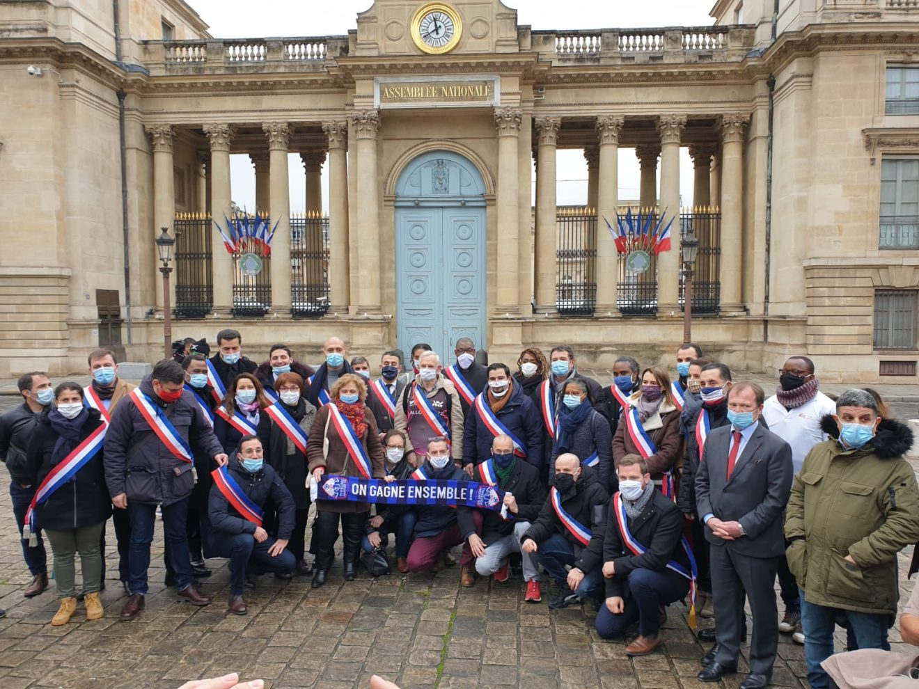 Quartiers populaires. Devant l’Assemblée, les maires ne lâchent rien