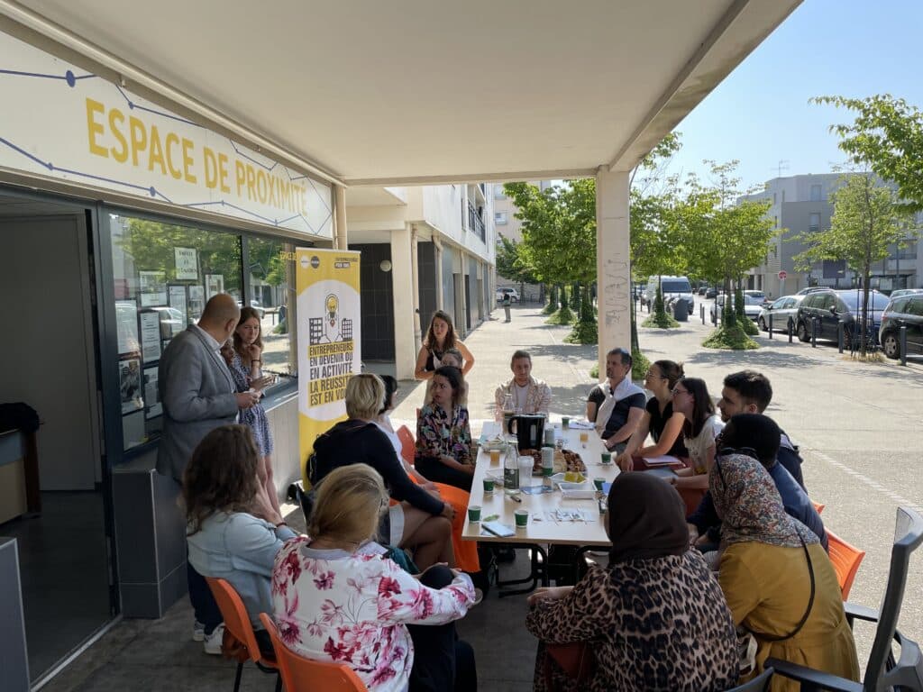 Café créateurs à l'espace de proximité